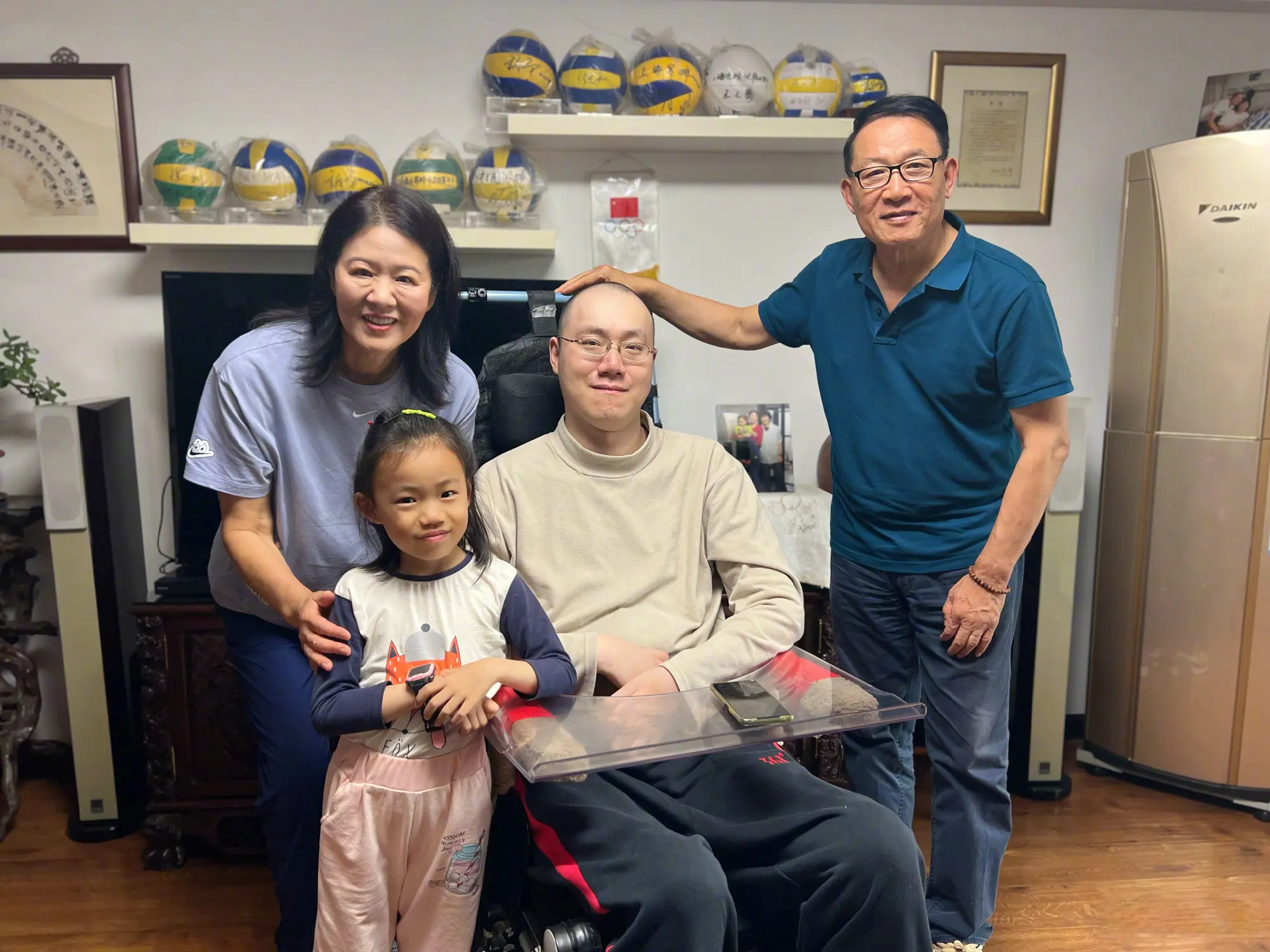 比赛, 他像一汪湖, 全性脊髓损