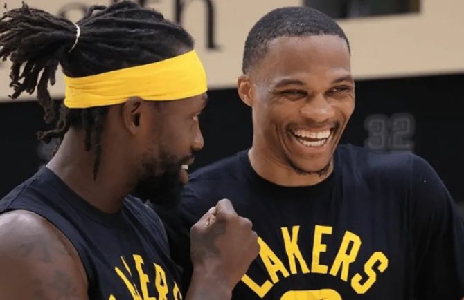 卫之一, 播客节目中, 贝弗利如此